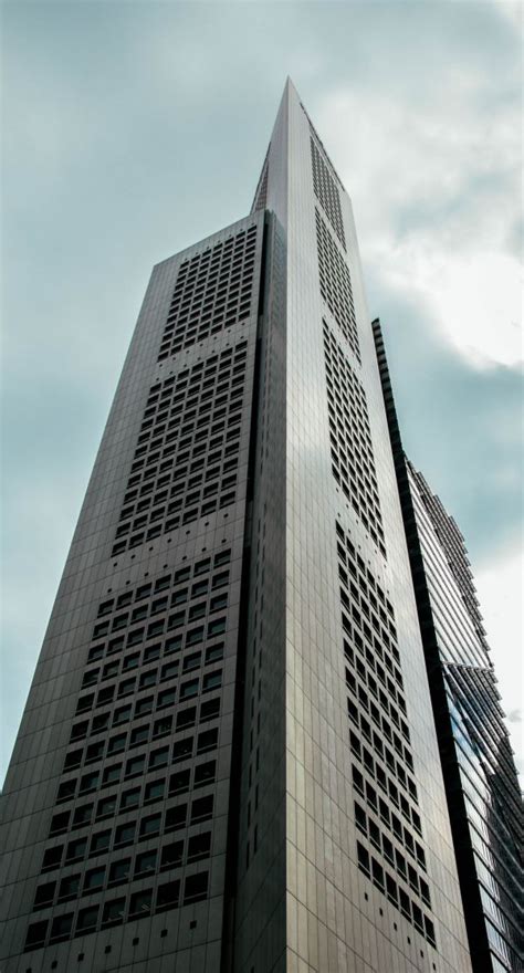High-Rise Building 的图像结果