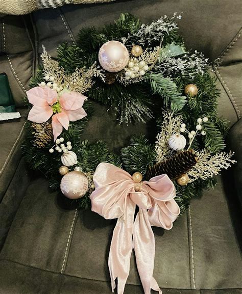 Design a holiday wreath with Shelley !, 9 West Main Street, Groton, 16 ...