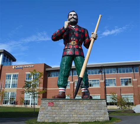 Paul Bunyan Statue