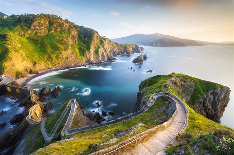 Basque Area 的图像结果