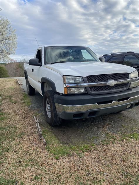 03 cat eye : r/Silverado