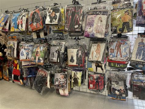 GOODWILL - OSCEOLA VILLAGE - Kissimmee FL - Hours, Directions, Reviews ...