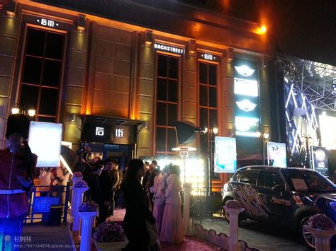 南宁后街酒吧-酒吧案例广州奥雅龙灯光设备有限公司