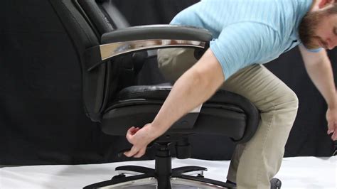 How to Fix Computer Chair 的图像结果