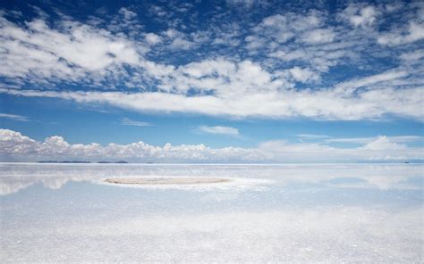 Bolivian Salt Flats Wallpaper