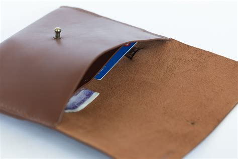 Albert Tusk | The Flip-Top Sling | Leather Travel / Leather Crossbody