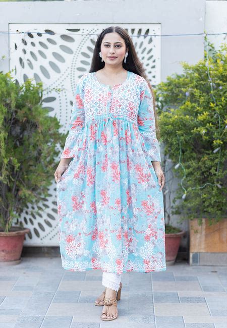 Chikankari Store Online: Lucknowi Chikan Kurta, Suits, Kurti, Saree