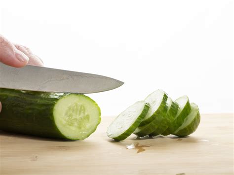 Sesame cucumber salad