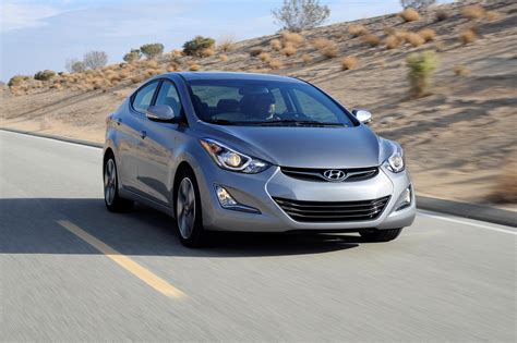 Hyundai Elantra Sedan (2015) - picture 7 of 50