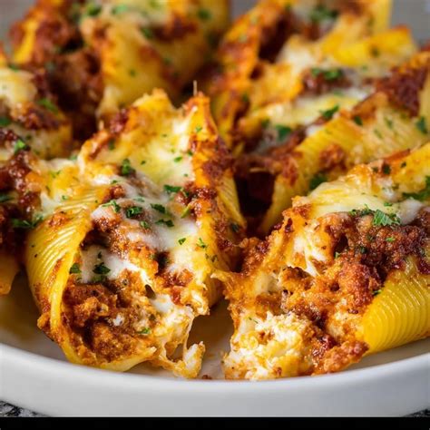 Lasagna Stuffed Shells