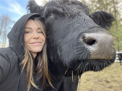 Ricky. My 2500lbs pet steer : r/pics