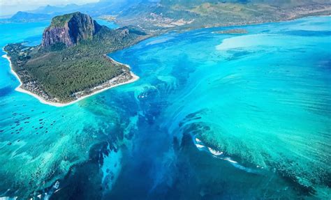 The World’s Biggest Waterfall Is Hiding in the Ocean… And It’s Far ...