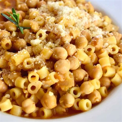 Pasta Ceci Guanciale at Michael Harbour blog