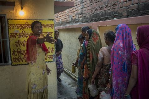 印度的厕所不分男和女，女人是如何上厕所的呢？真是长见识了！_腾讯视频
