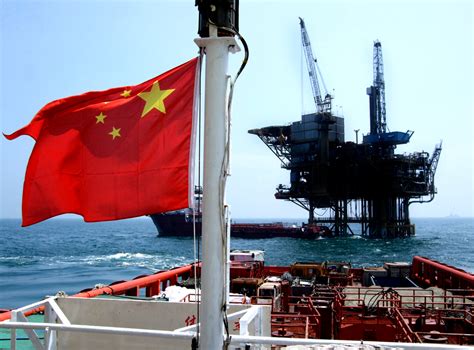 中国“吞下”世界第二大油田！印度躲不过石油危机？__财经头条