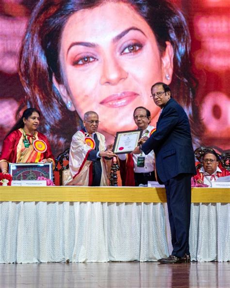 Sushmita Sen Doctorate Degree; West Bengal University Convocation Video