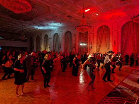 Urban Cowboy Line Dancing