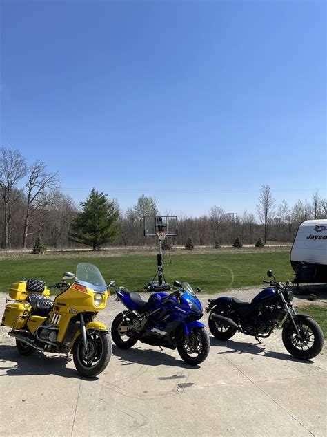 It’s 80f in Michigan. What am I riding? : r/cbr