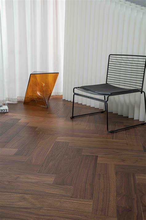 Wholesales American Walnut Herringbone Engineered Flooring, American ...