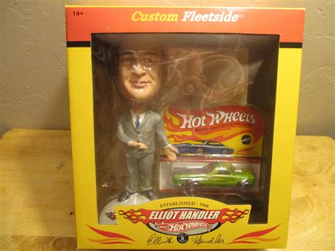 RLC Elliot Handler Custom Fleetside Green POST 102623 RLC Photo Day Front.JPG - Hot Wheels ...