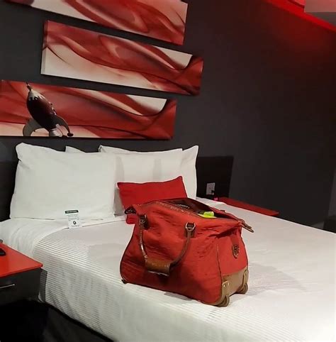 THE ASTRO PASADENA HOTEL - Prices & Motel Reviews (CA)