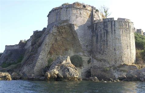 Visit Methoni and Koroni Castles: Greek Heritage by the Sea | GooGreece