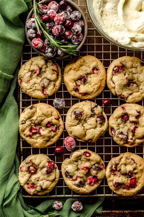 Fresh cranberry cookies with white chocolate frosting – Artofit