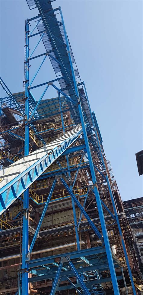 Experts in Material Handling Systems
