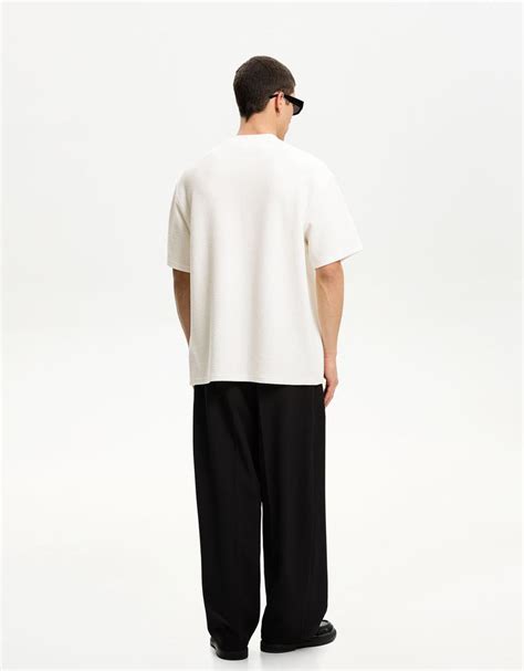 Short sleeve seersucker T-shirt - Men | Bershka