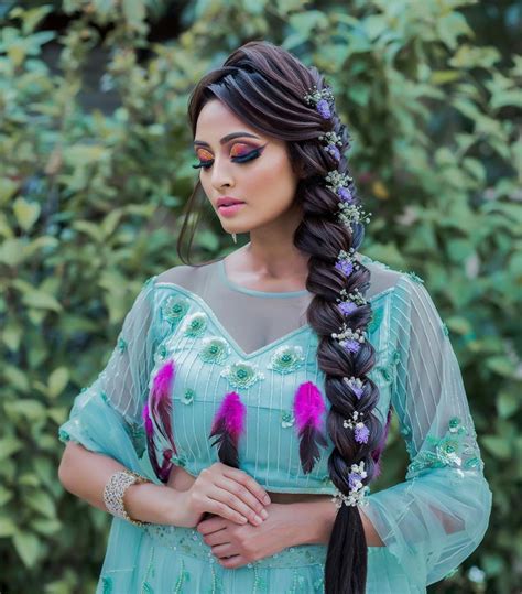 Easy Hairstyles to Do at Home for The Bridesmaids-to-be