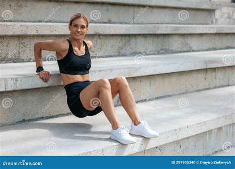 Athletic Woman Doing Reverse Push Up on Stairs Outdoor Fitness. Stock ...