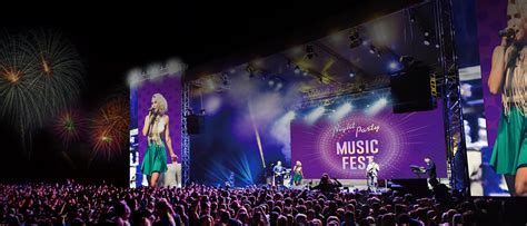 Signage LED Display 的图像结果