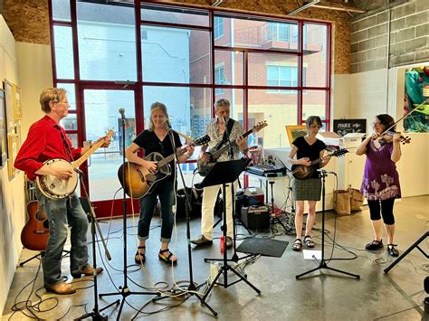 TLC at Rocheport General Store, Rocheport General Store, 7 July 2024 ...