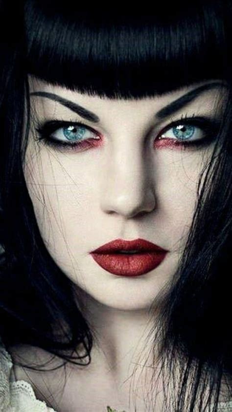 goth makeup red