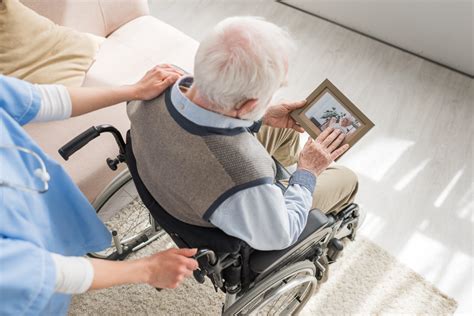 What are the common causes of dizziness in older adults and treatments – HelpDementia.com