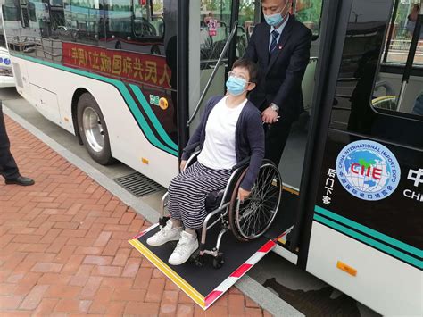 上海交通卡“隐藏福利”多，你竟只拿来乘地铁坐公交？！