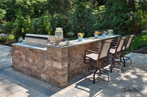 Outdoor Kitchen & Bar Ideas | Outdoor kitchen bars, Backyard kitchen ...