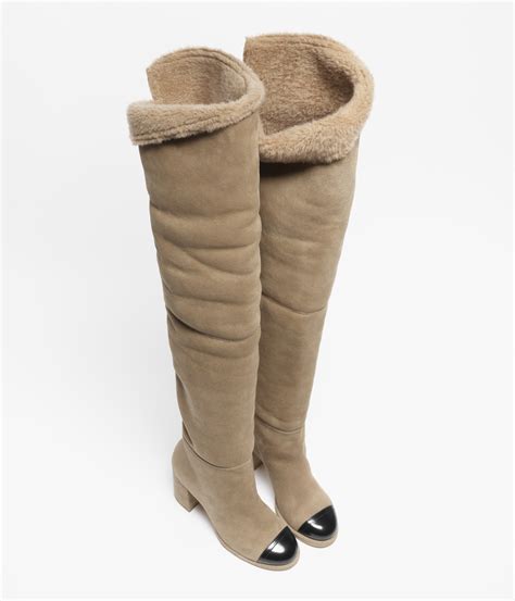 Thigh boots - Shearling sheepskin & shiny calfskin, beige & black ...