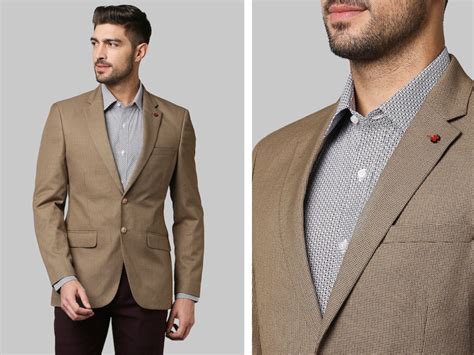 7 Trendy Ways To Style Your Beige Chinos (2023)