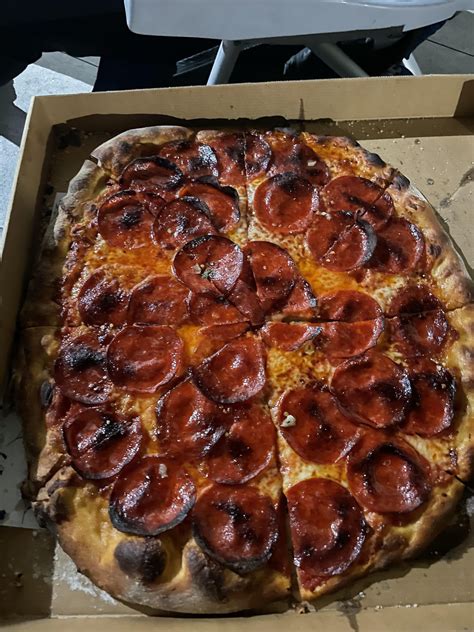 The best pizza I've ever eaten : r/Pizza