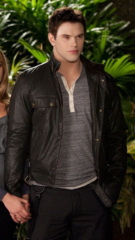 Emmet Cullen wallpaper | Twilight saga, Twilight breaking dawn, Twilight