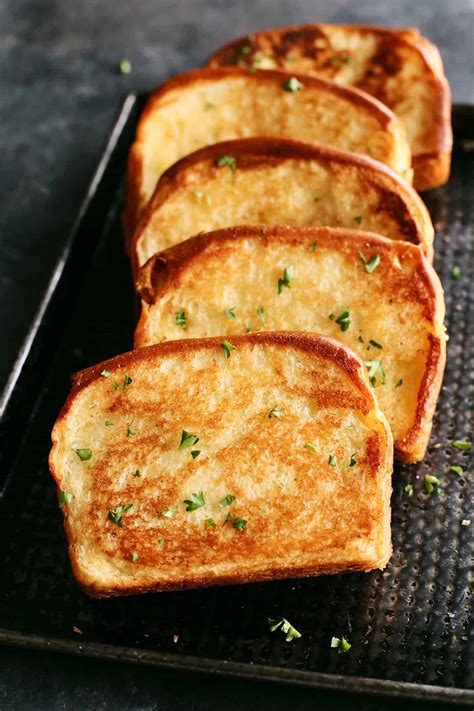 How Long To Cook Texas Toast Garlic Bread In Oven at David Rowen blog