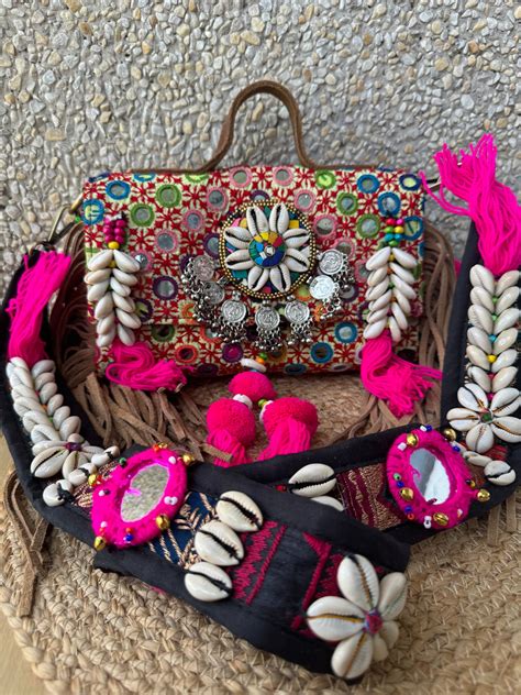 Shiksha Banjara Sling Bag – Desi Morni