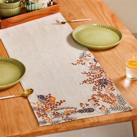 Premium Crockery Items - Luxury Dinner Set Online | Nestasia