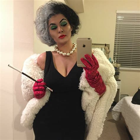 Pin by Sierra Vance on Halloween Costumes | Cruella deville costume ...