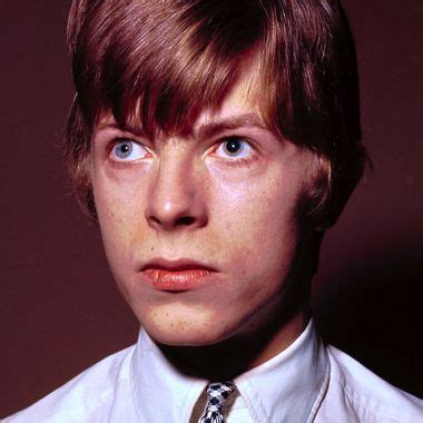 The Story Behind David Bowie’s Unusual Eyes