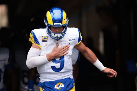 Rams QB Matthew Stafford sets TD pass streak record