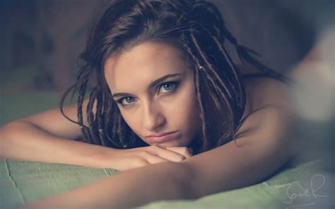 Sophia Blake. Desktop wallpaper. 2560x1600