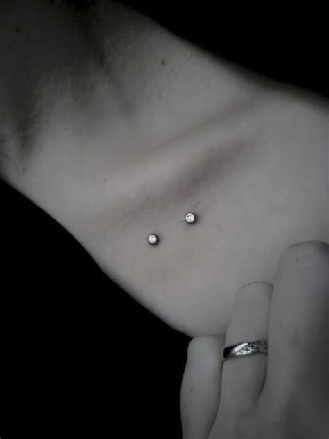 15 Shiny Microdermal Piercing Ideas - Styleoholic