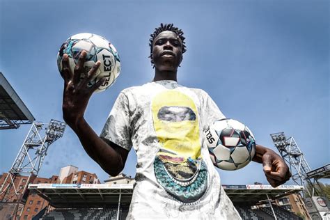 Youssouph Badji se livre avant Charleroi-Gand: "Je ne dois plus douter ...